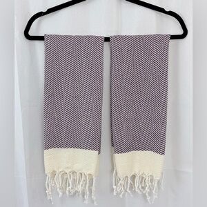 Turkish Burgundy (Orchid) and Cream Geometric Houndstooth Patterned Towel Set